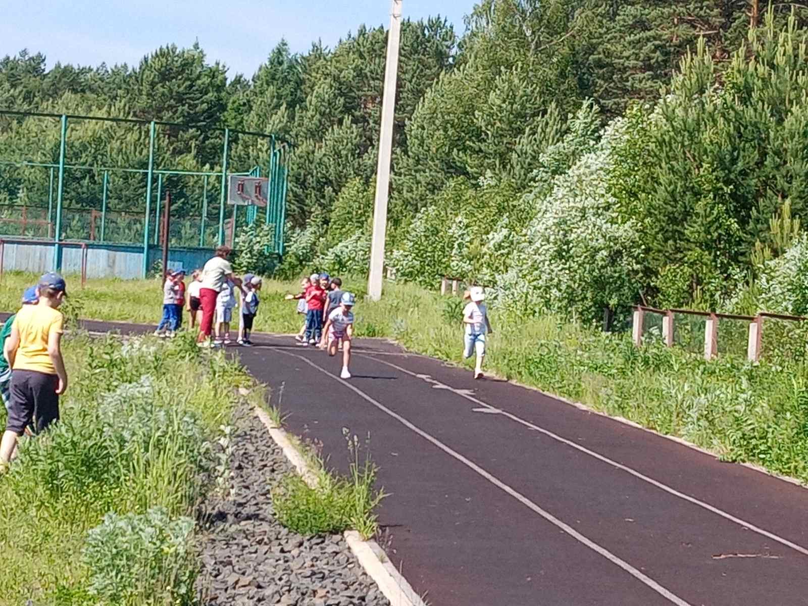 День бегуна в пришкольном лагере «Остров здоровых ребят».